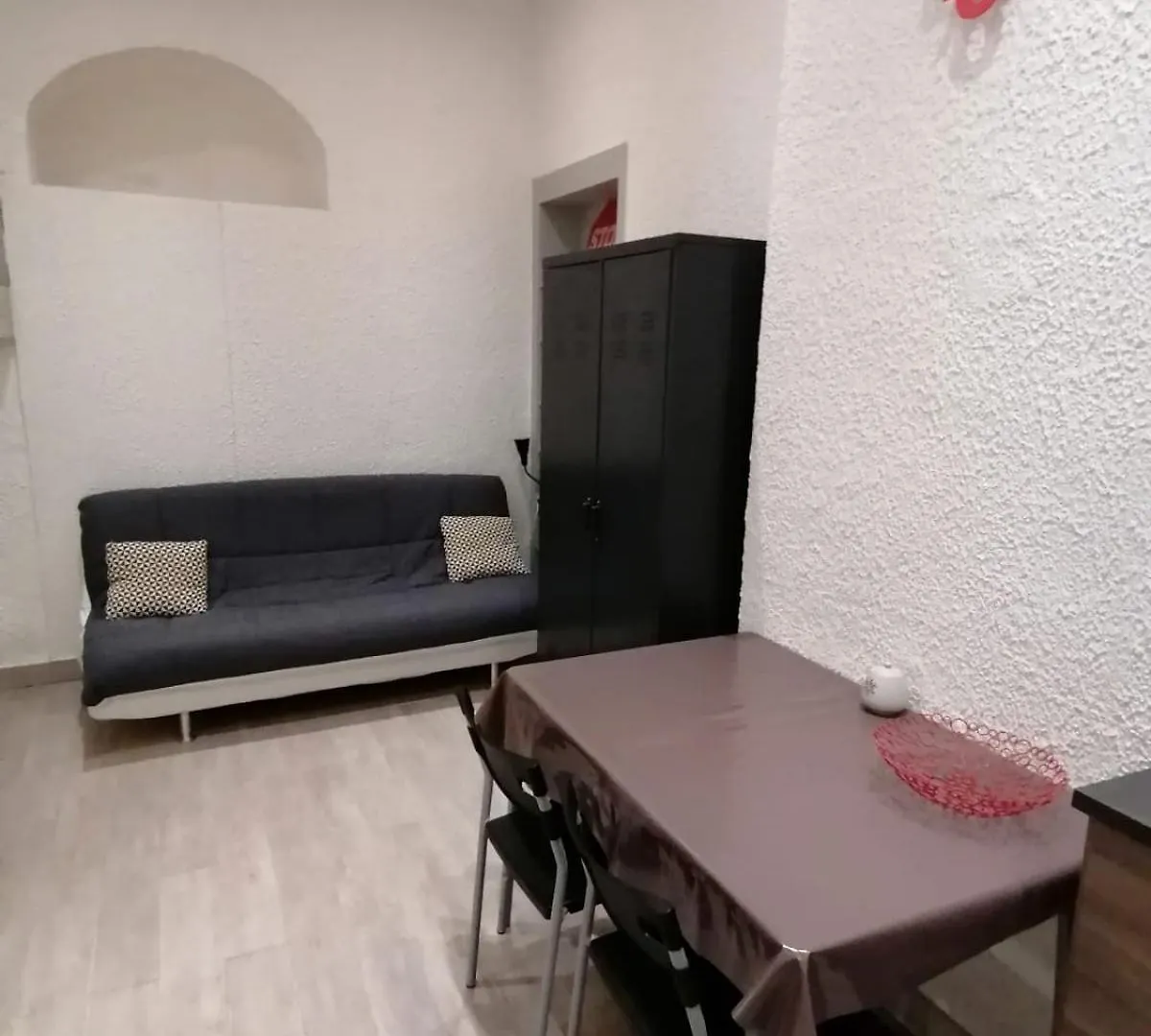 Apartment Studio Capucins 2 Pers Place Des Terreaux Lyon